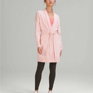 Lululemon Cotton-Cashmere Knit Wrap - Heathered Dew Pink ( no belt )